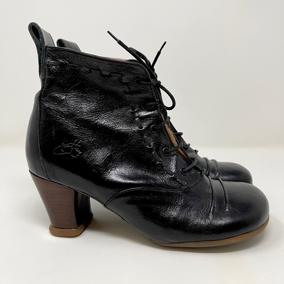 John Fluevog Shoes - John Fluevog Operetta Bartoli Heeled Lace-Up Bootie *FINAL PRICE*